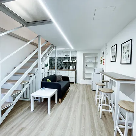 Watt Industrial Loft - Navigli District, Milán