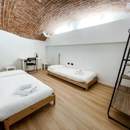 Apartment Watt Industrial Loft - Navigli District,